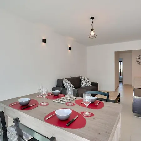 Le Balzac T3 Centre Proche Toutes Commodites Apartment