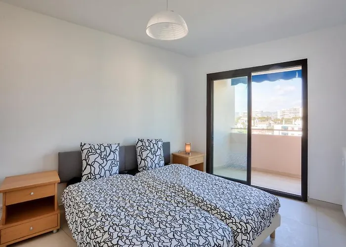 Le Balzac T3 Centre Proche Toutes Commodites Apartment *